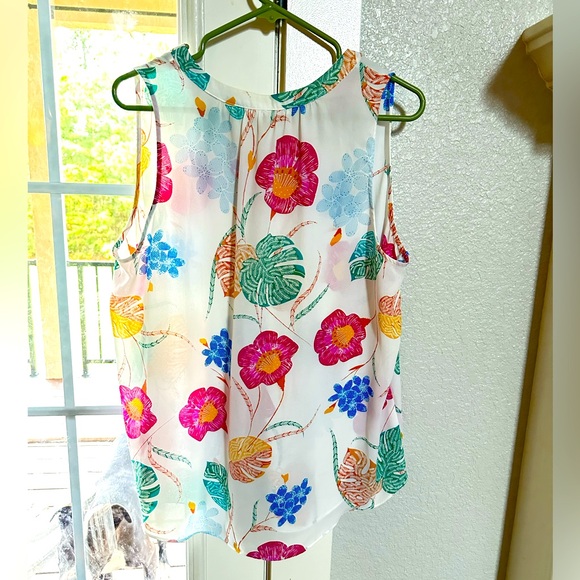 BOGO Colorful Sleeveless Blouse With Hook and Eye Closure - Picture 5 of 7